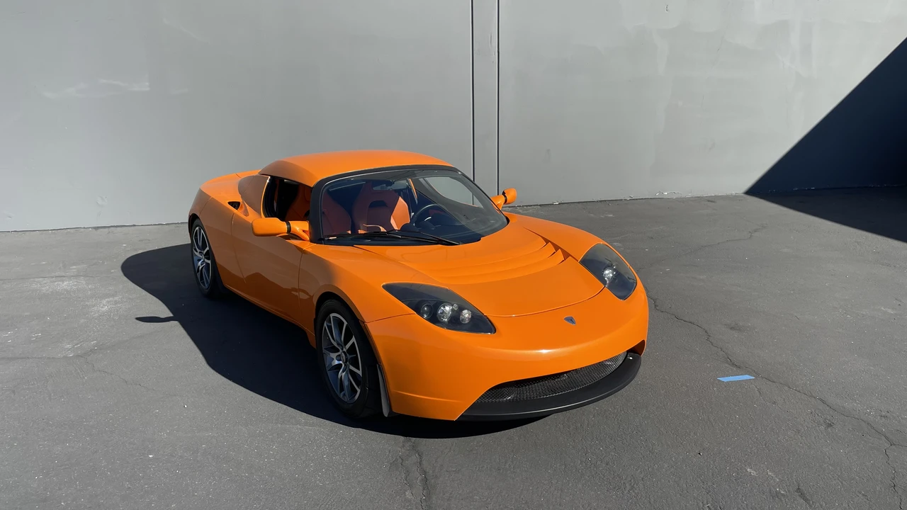 2008 Tesla Roadster - Image 11 of 31