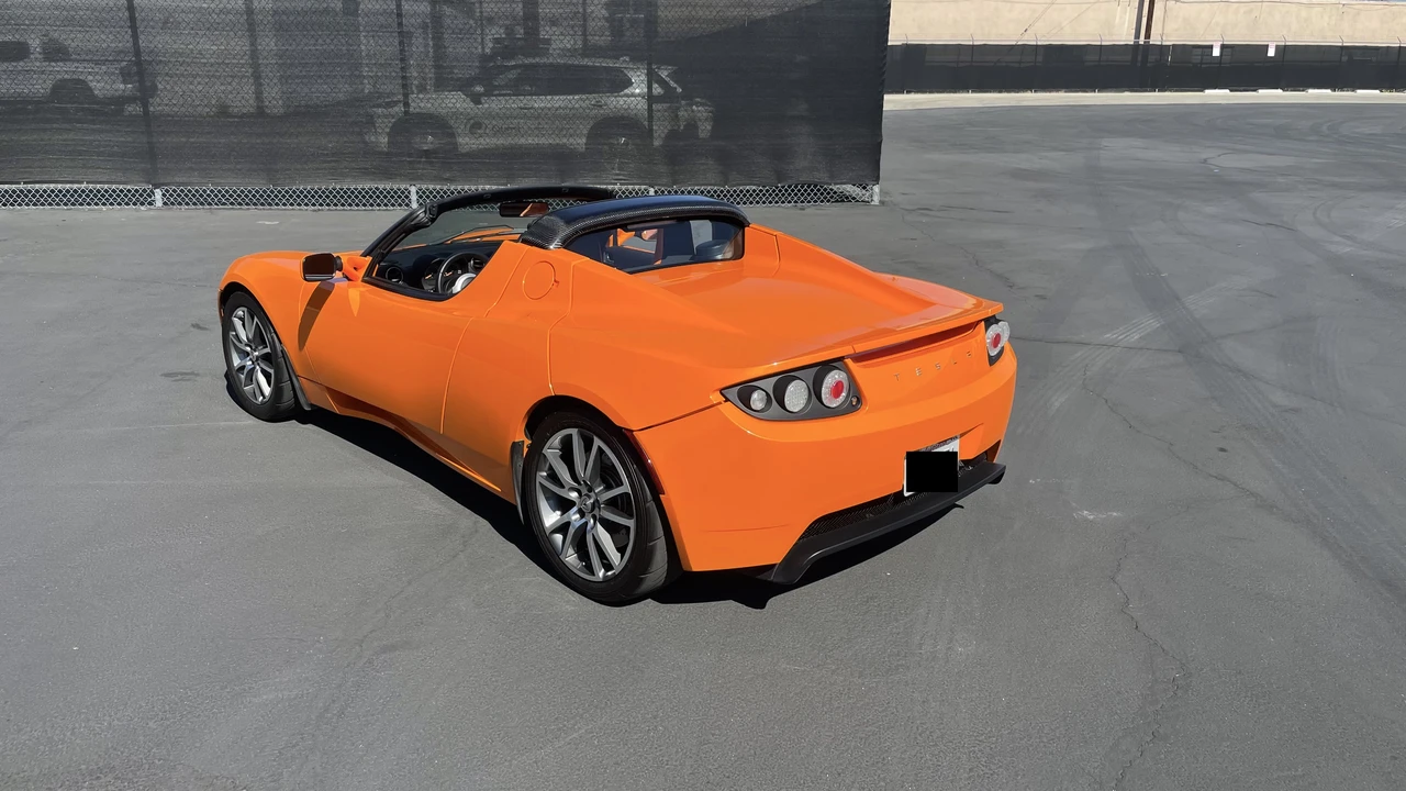 2008 Tesla Roadster - Image 17 of 31