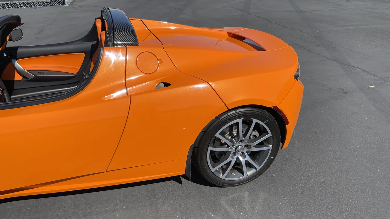 2008 Tesla Roadster - Image 31 of 31