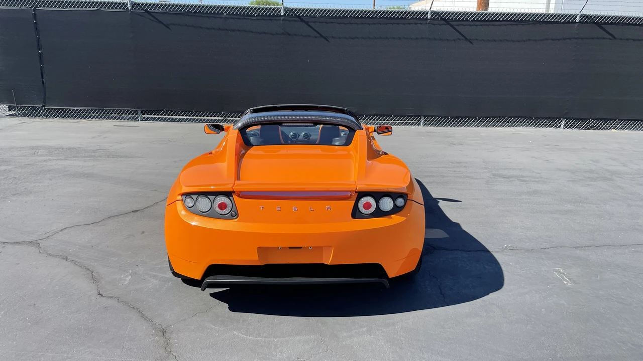 2008 Tesla Roadster - Image 7 of 31