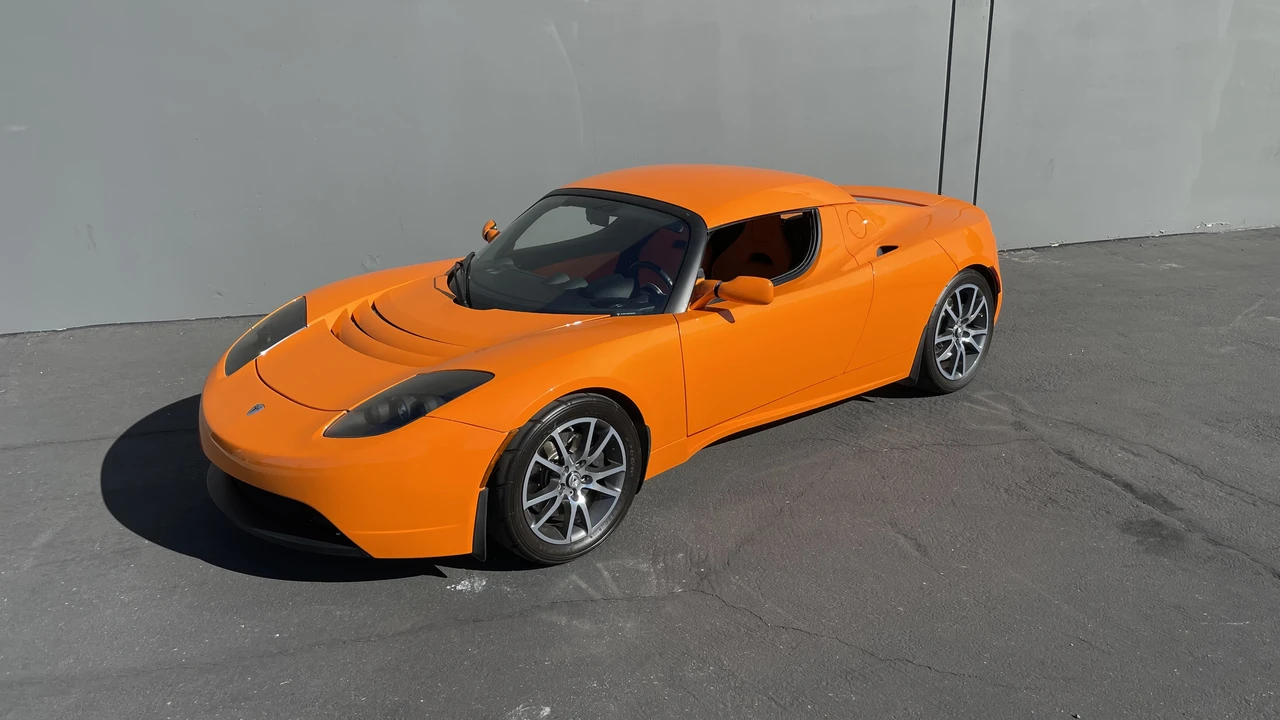 2008 Tesla Roadster - Image 8 of 31