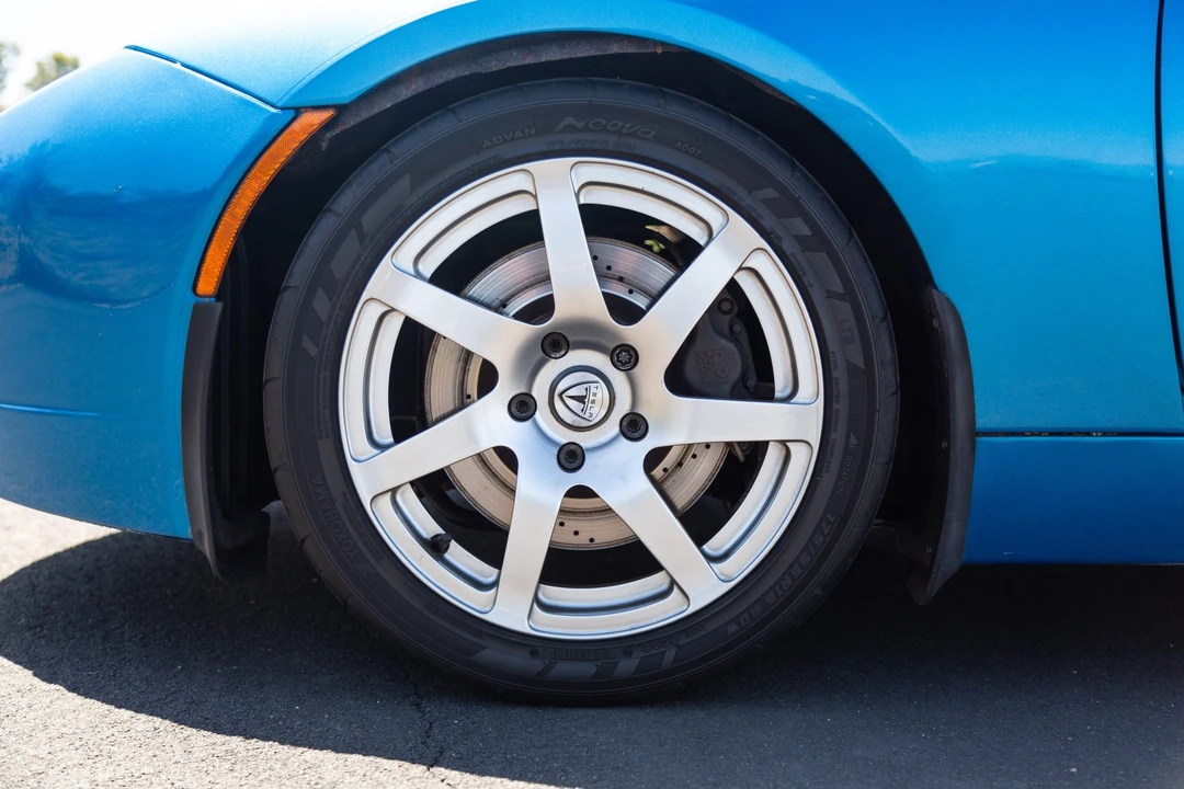 2008 Tesla Roadster - Image 25 of 31