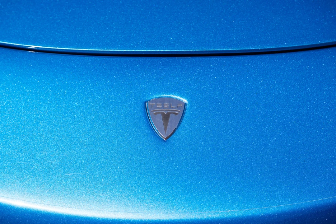 2008 Tesla Roadster - Image 12 of 31