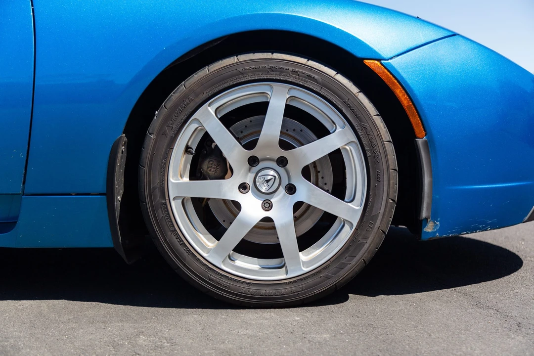 2008 Tesla Roadster - Image 28 of 31