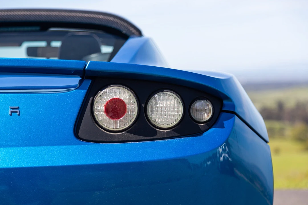 2008 Tesla Roadster - Image 22 of 31