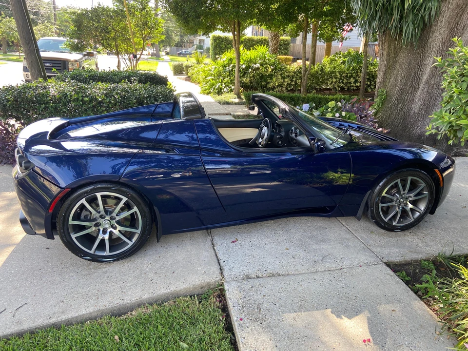 2008 Tesla Roadster - Image 9 of 31