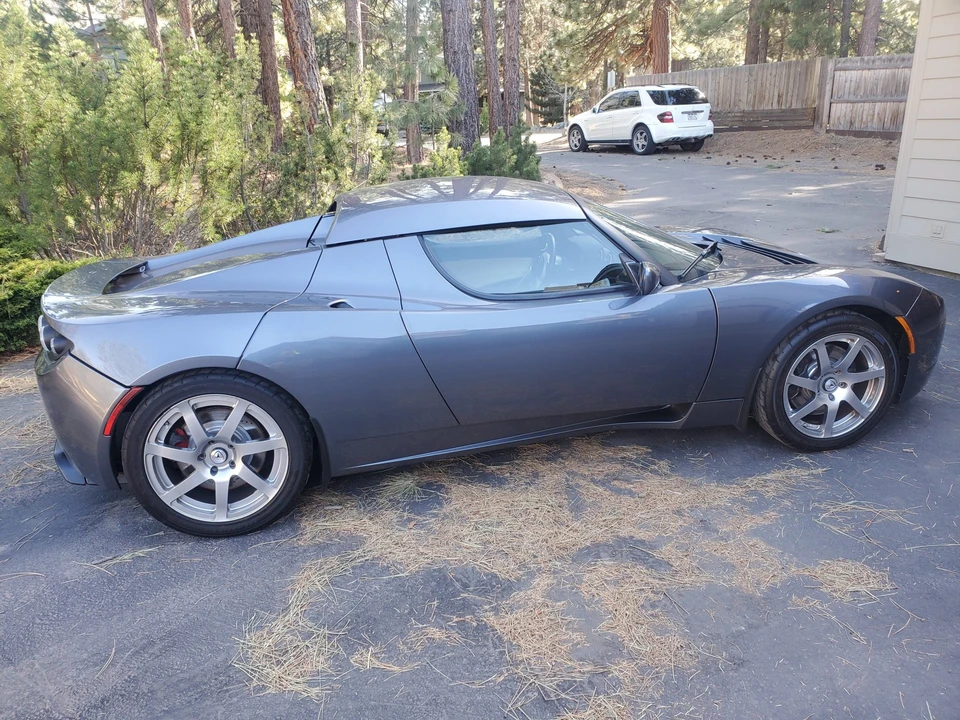2008 Tesla Roadster - Image 7 of 31