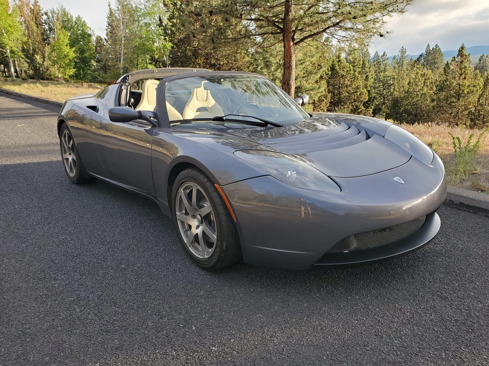 2008 Tesla Roadster - Image 10 of 31