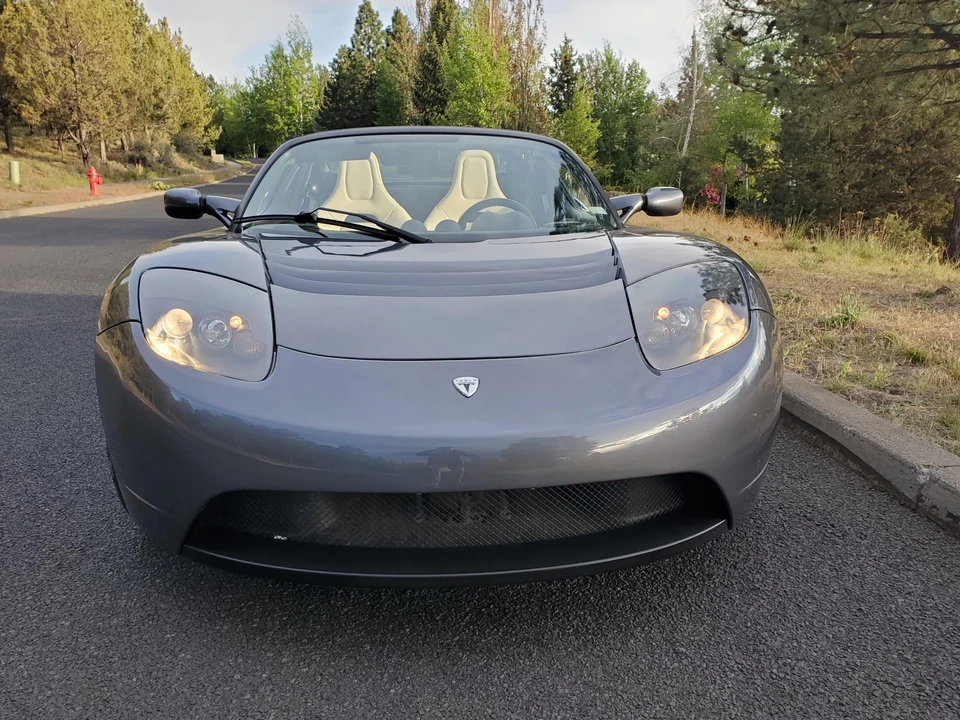 2008 Tesla Roadster - Image 11 of 31