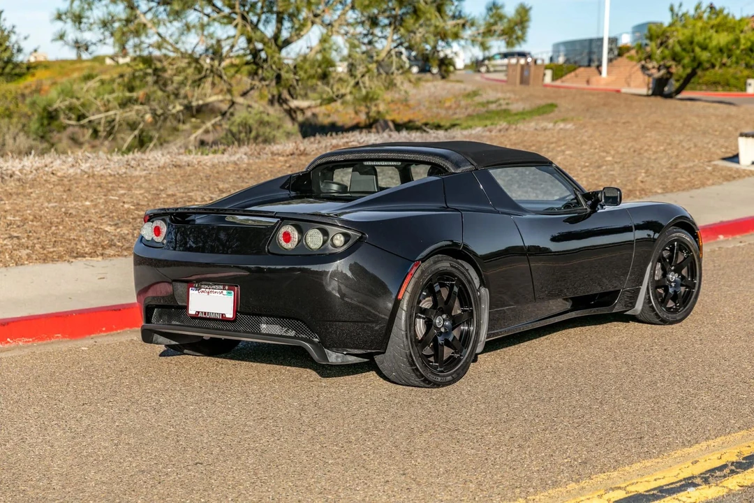 2008 Tesla Roadster - Image 8 of 31