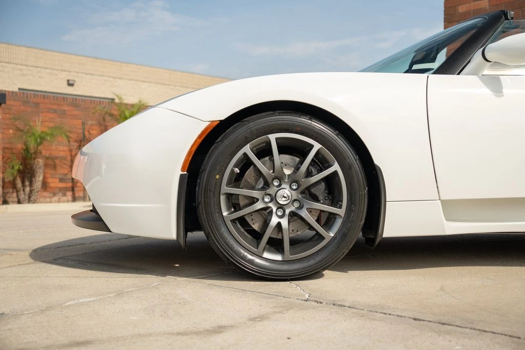 2008 Tesla Roadster - Image 16 of 21