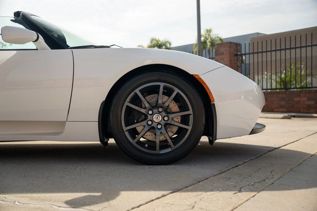 2008 Tesla Roadster - Image 12 of 21