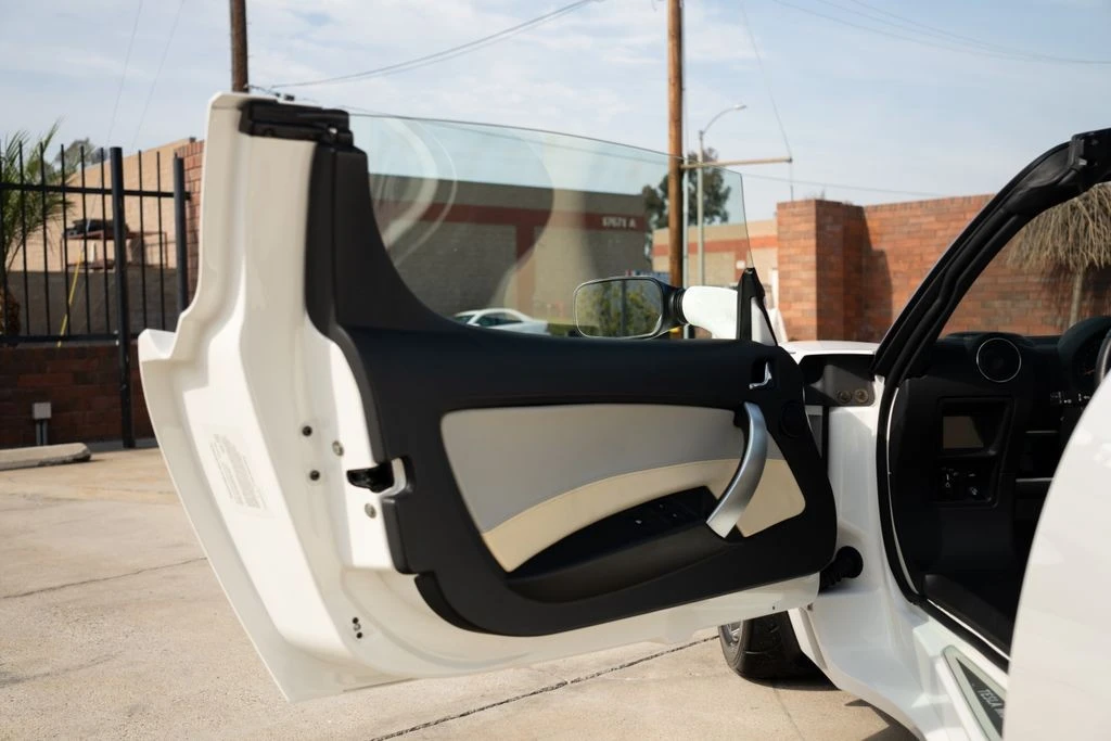 2008 Tesla Roadster - Image 7 of 21