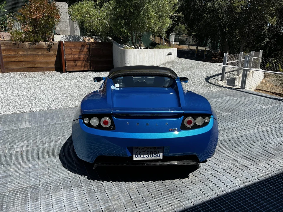 2008 Tesla Roadster - Image 10 of 31