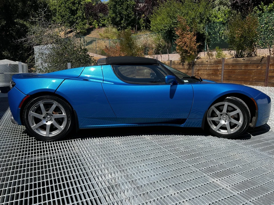 2008 Tesla Roadster - Image 6 of 31