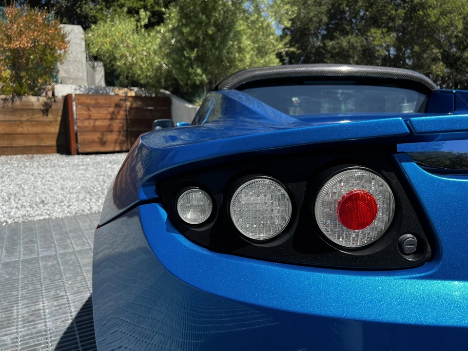 2008 Tesla Roadster - Image 30 of 31