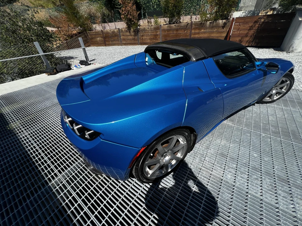 2008 Tesla Roadster - Image 7 of 31