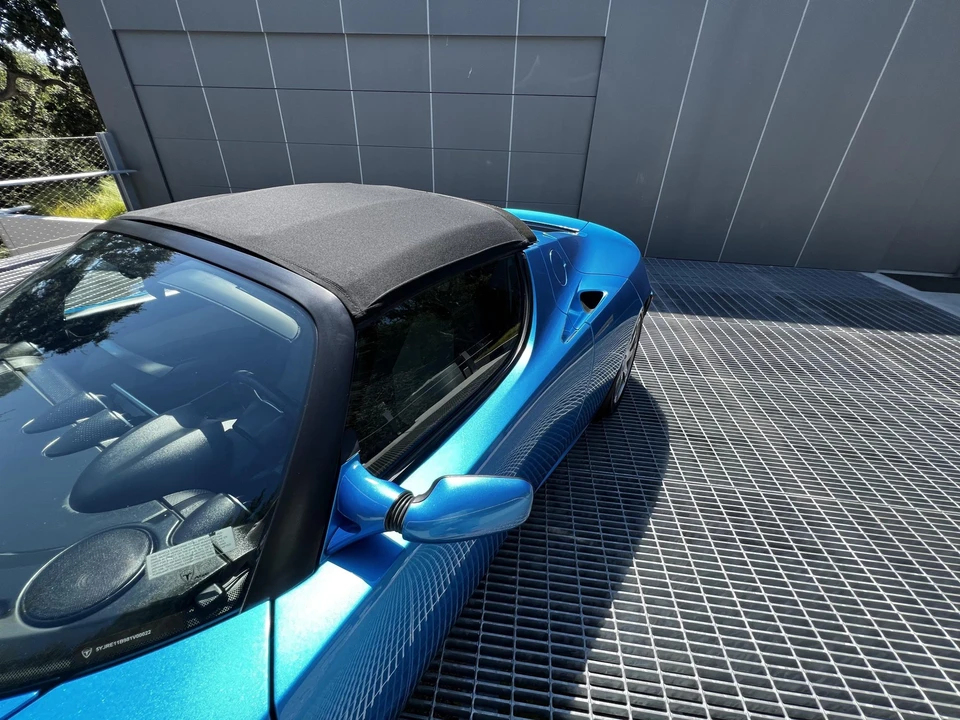 2008 Tesla Roadster - Image 27 of 31