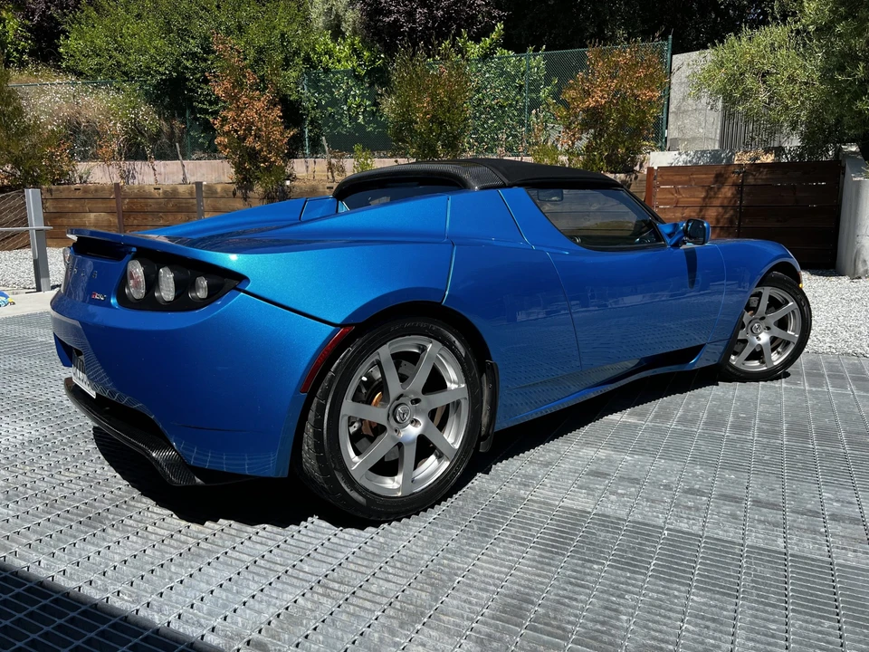2008 Tesla Roadster - Image 9 of 31