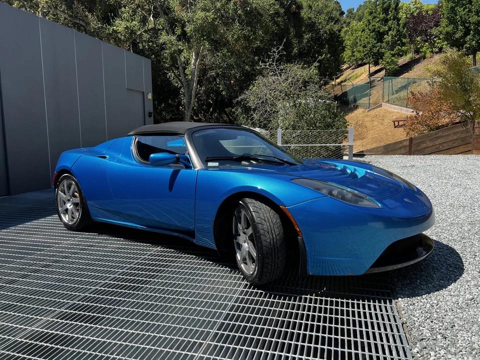2008 Tesla Roadster - Image 5 of 31