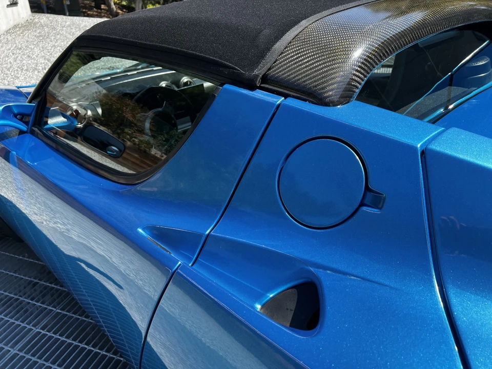 2008 Tesla Roadster - Image 31 of 31