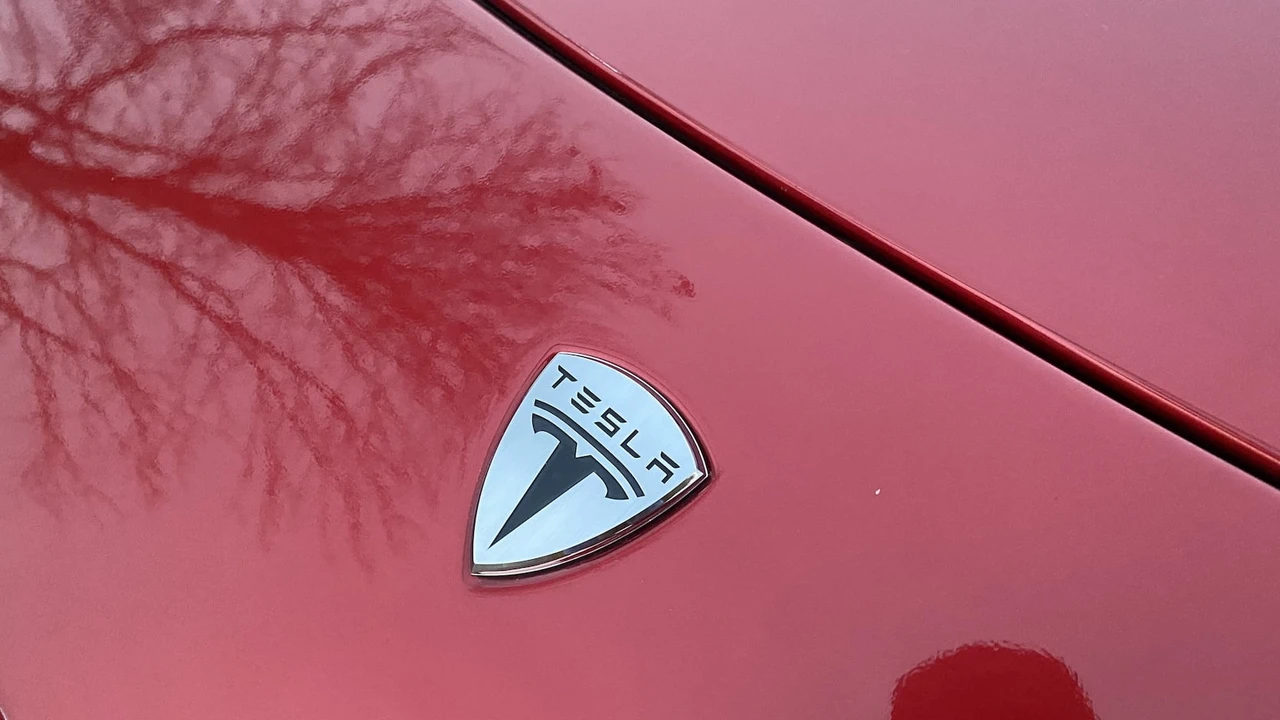 2008 Tesla Roadster - Image 8 of 17