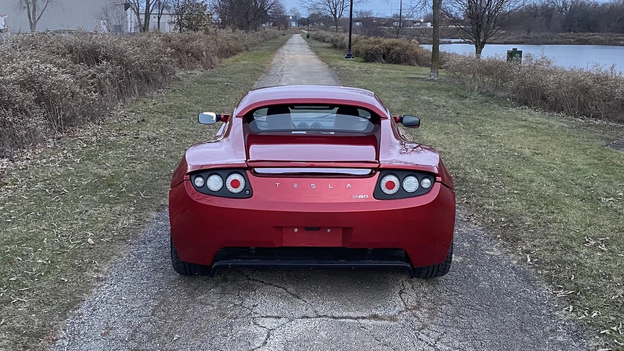 2008 Tesla Roadster - Image 13 of 17