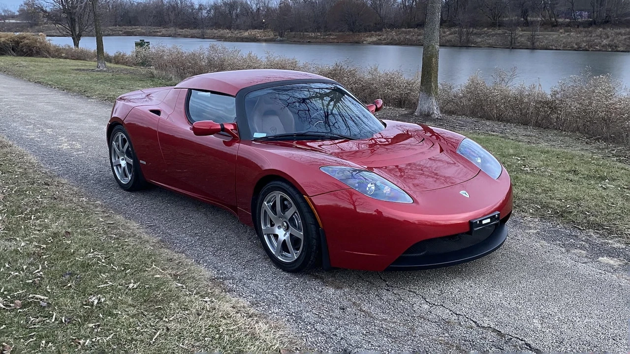2008 Tesla Roadster - Image 17 of 17