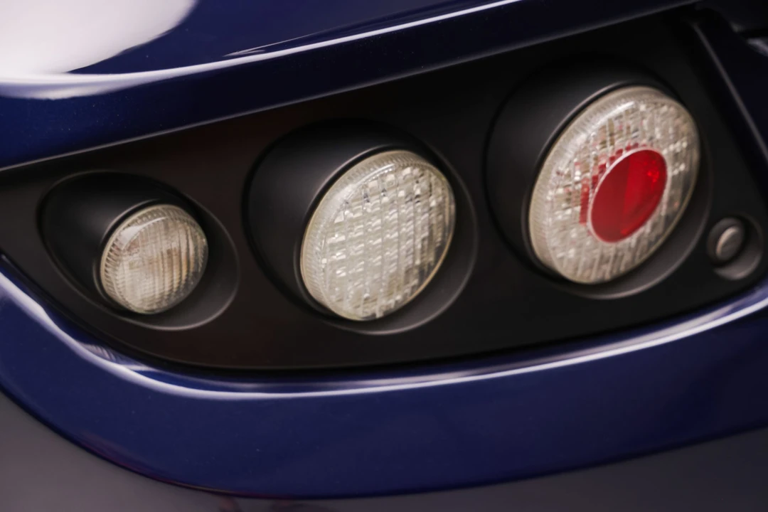 2008 Tesla Roadster - Image 28 of 31