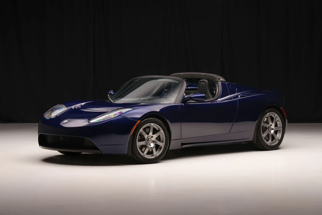 2008 Tesla Roadster - Image 2 of 31