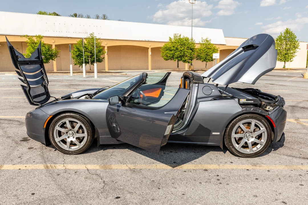 2008 Tesla Roadster - Image 27 of 31