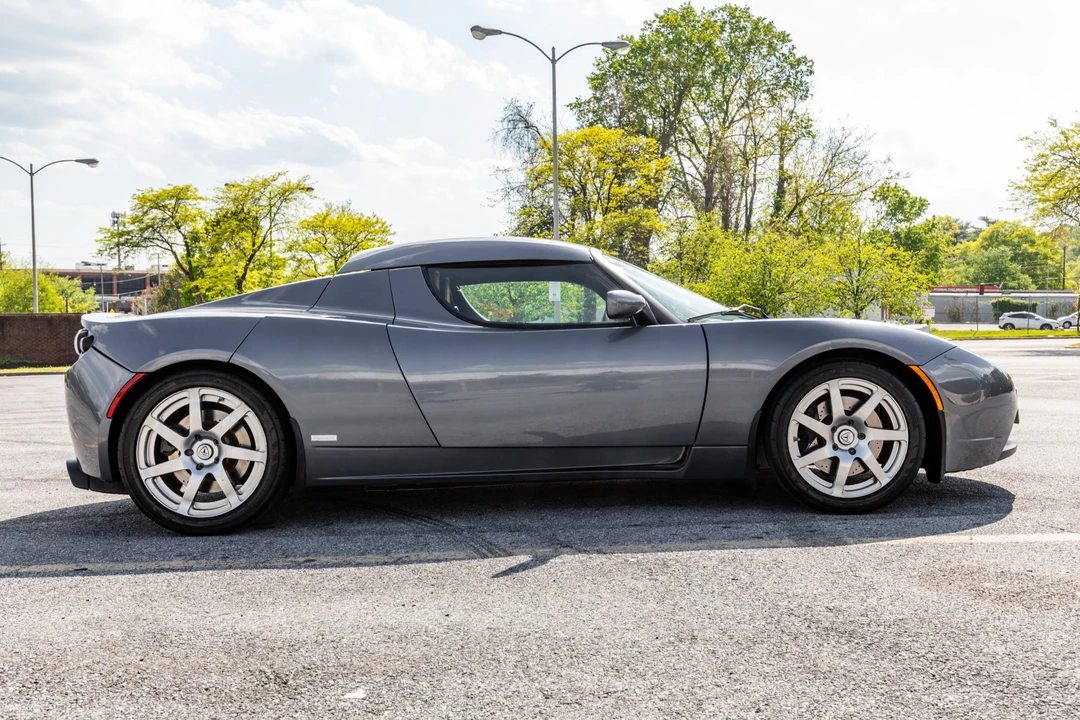 2008 Tesla Roadster - Image 8 of 31