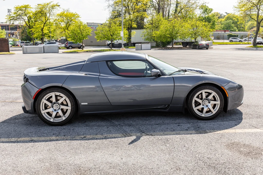2008 Tesla Roadster - Image 9 of 31