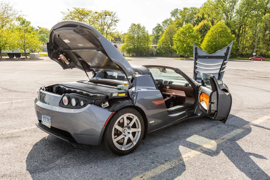 2008 Tesla Roadster - Image 22 of 31