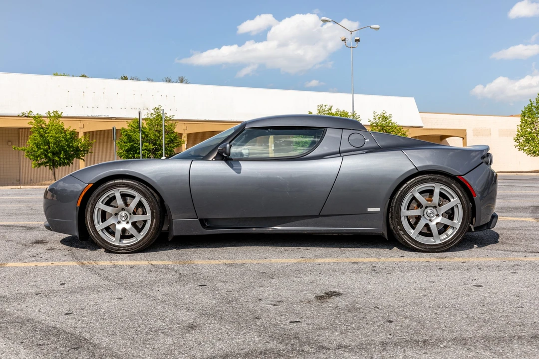 2008 Tesla Roadster - Image 16 of 31