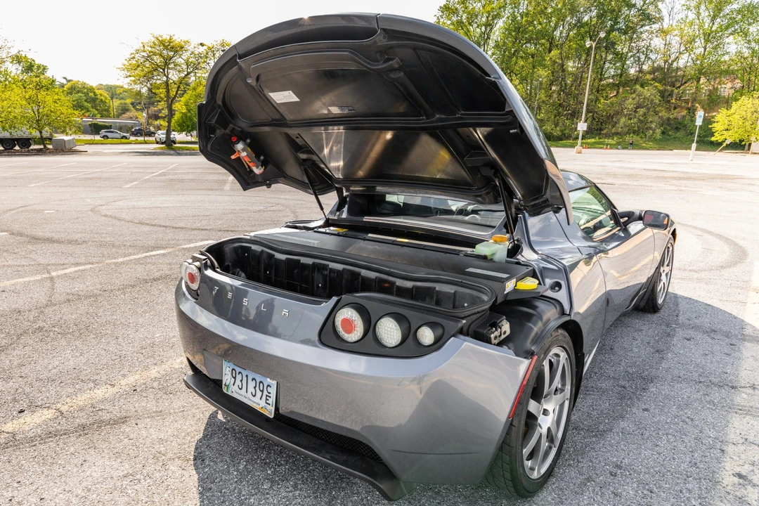2008 Tesla Roadster - Image 23 of 31