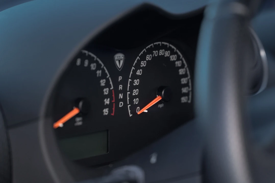 2008 Tesla Roadster - Image 4 of 31