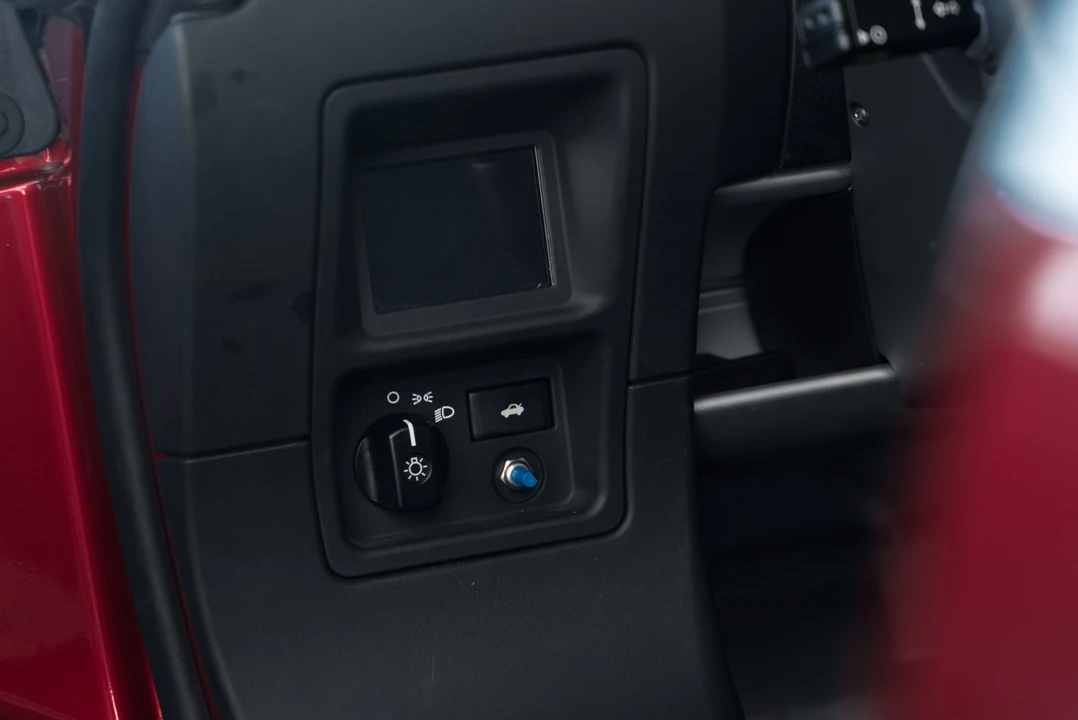 2008 Tesla Roadster - Image 3 of 31