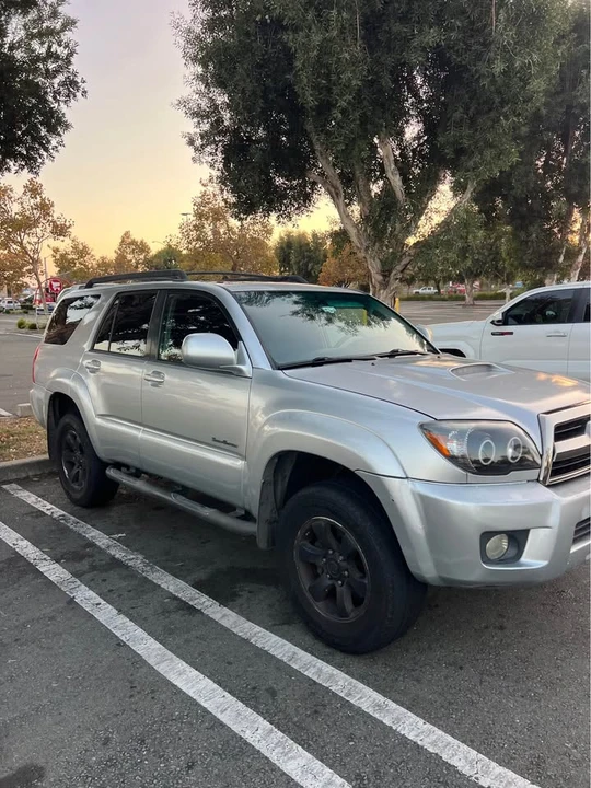 2008 Toyota 4Runner 4th Gen - Image 2 of 13