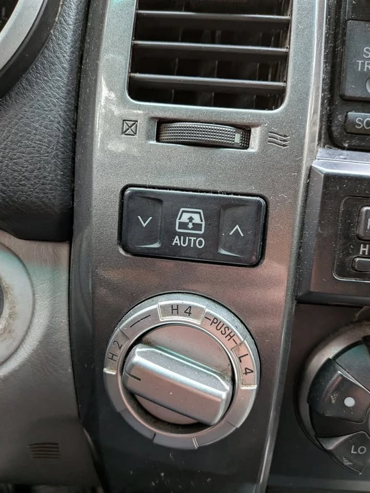 2008 Toyota 4Runner 4th Gen - Image 6 of 10