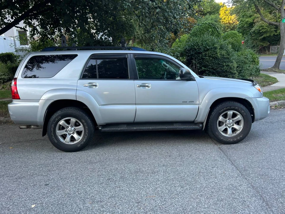 2008 Toyota 4Runner 4th Gen - Image 3 of 13