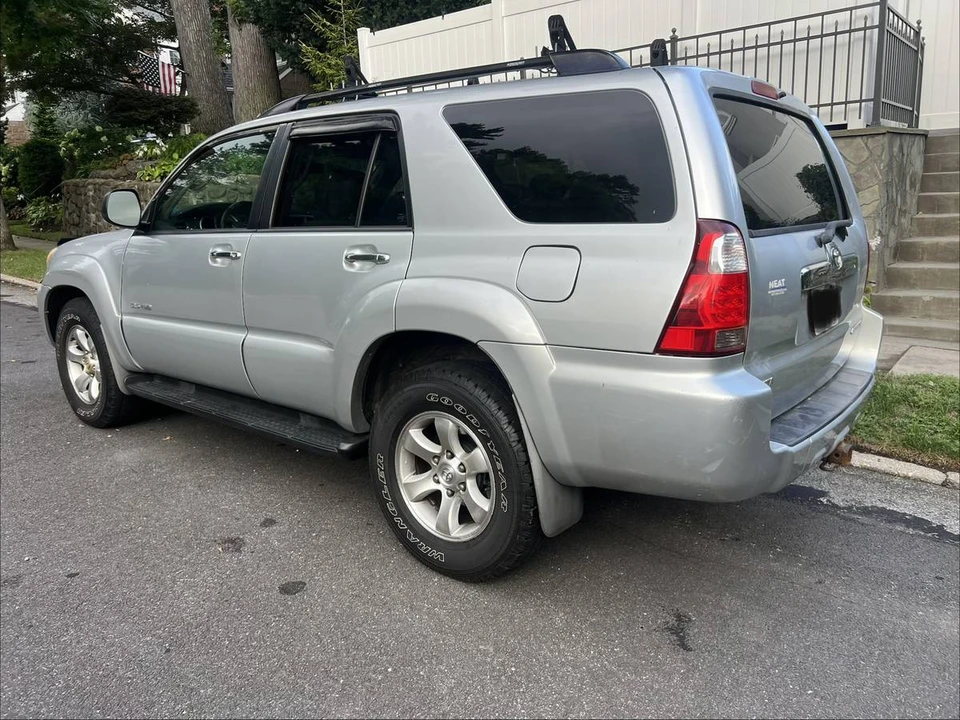 2008 Toyota 4Runner 4th Gen - Image 6 of 11