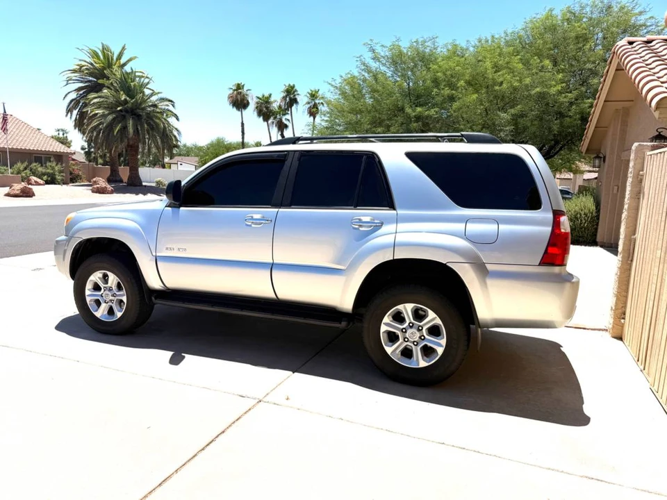 2008 Toyota 4Runner 4th Gen - Image 2 of 8