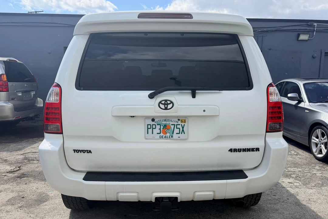 2008 Toyota 4Runner 4th Gen - Image 5 of 31