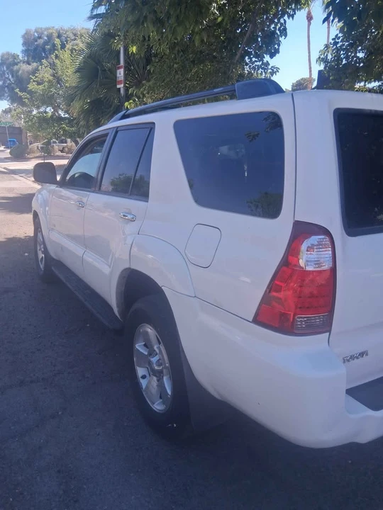 2008 Toyota 4Runner 4th Gen - Image 4 of 10