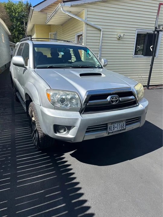 2008 Toyota 4Runner 4th Gen - Image 2 of 11
