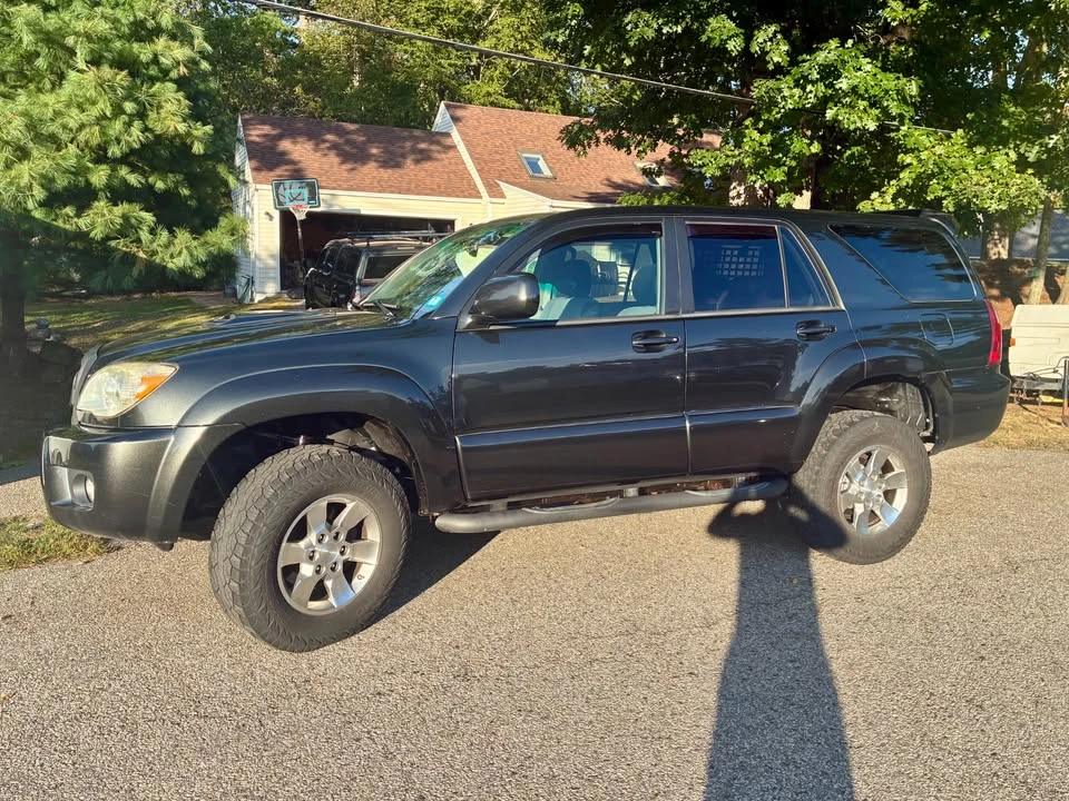 2008 Toyota 4Runner 4th Gen - Image 2 of 18