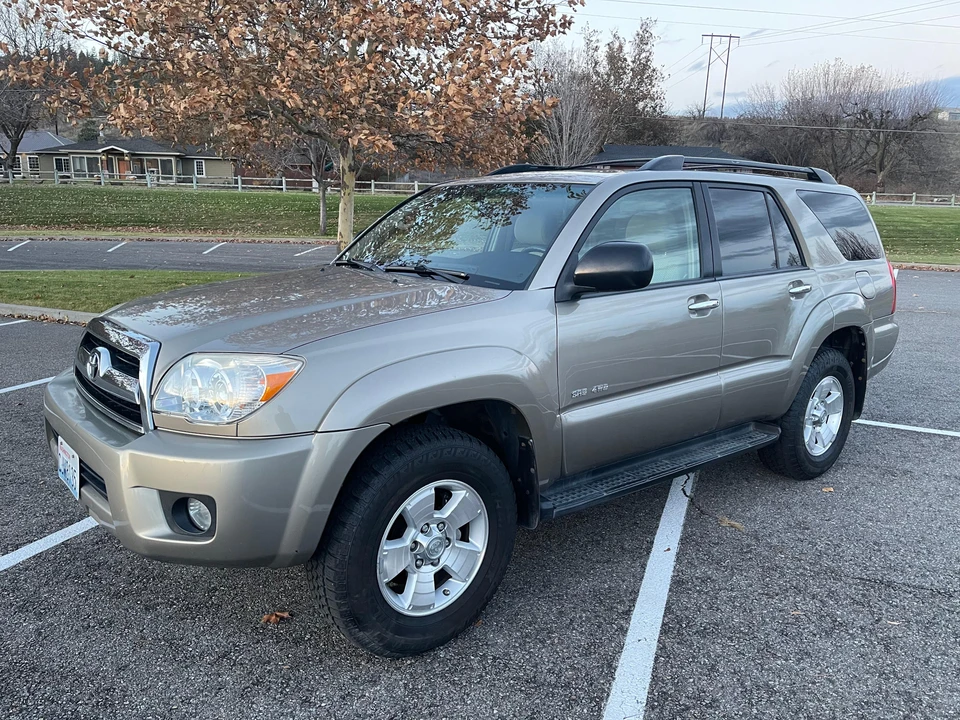 2008 Toyota 4Runner 4th Gen - Image 8 of 31