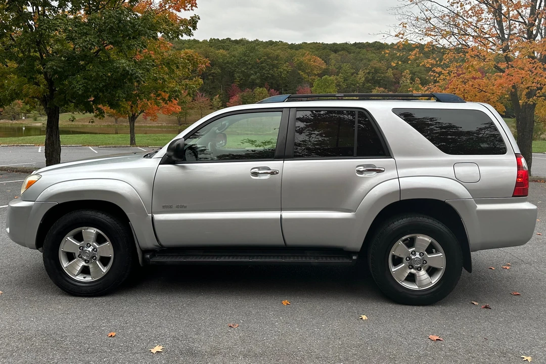 2008 Toyota 4Runner 4th Gen - Image 3 of 31