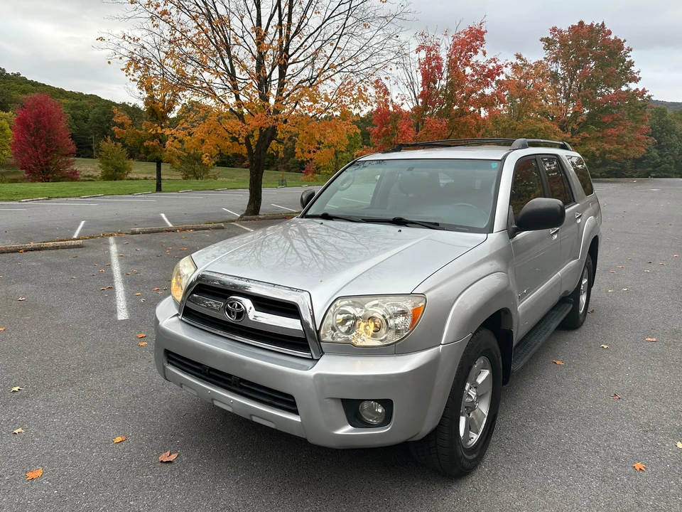 2008 Toyota 4Runner 4th Gen - Image 10 of 31